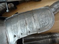 Pěkná replika renesanční zbroje