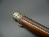 Pistole s Ag kováním z pol.18.stol. od puškaře Vignat