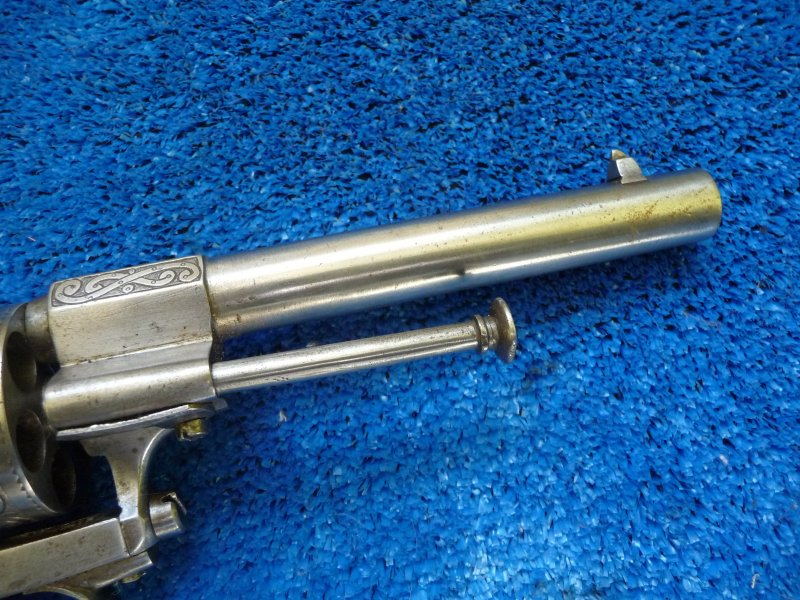 Belgický luxusní Lefaucheux revolver v kazetě - Kliknutím na obrázek zavřete