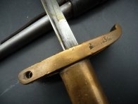 Anglický revolverový bodák Webley – Pritchard - Replika