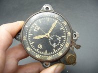 Luftwaffe palubní hodiny Junghans.- nefunkční Luftwaffe palubní hodiny Junghans.- nefunkční