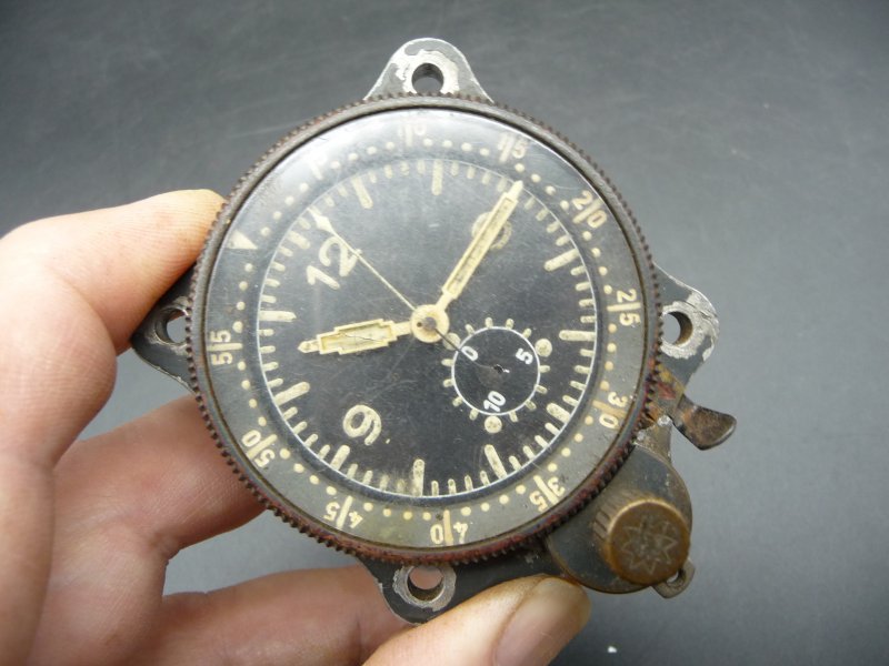 Luftwaffe palubní hodiny Junghans.- nefunkční - Kliknutím na obrázek zavřete