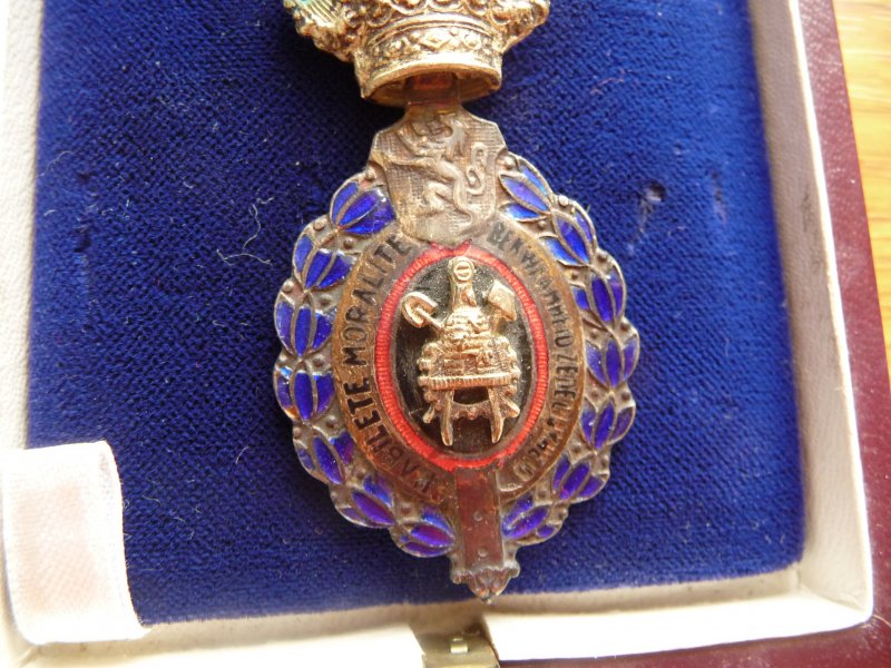 Belgická vojenská medaile v etui - Kliknutím na obrázek zavřete