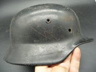 Německá helma M40 Q68