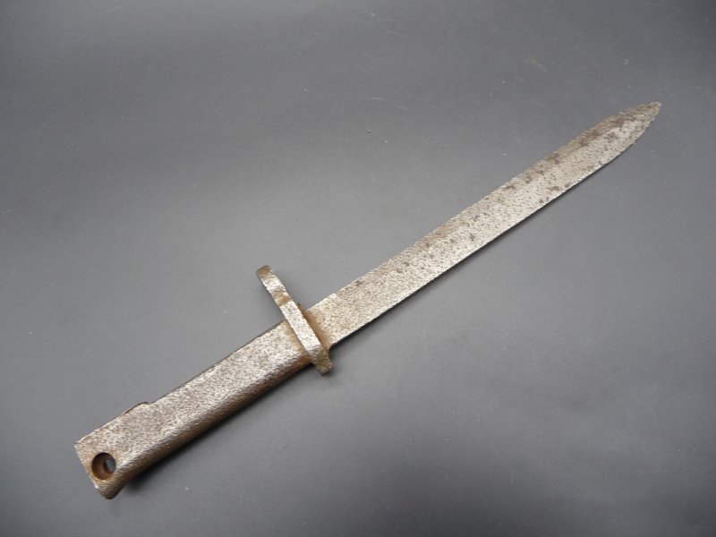 R-U náhradní bodák 1895 - vzácnější nožová varianta - Kliknutím na obrázek zavřete