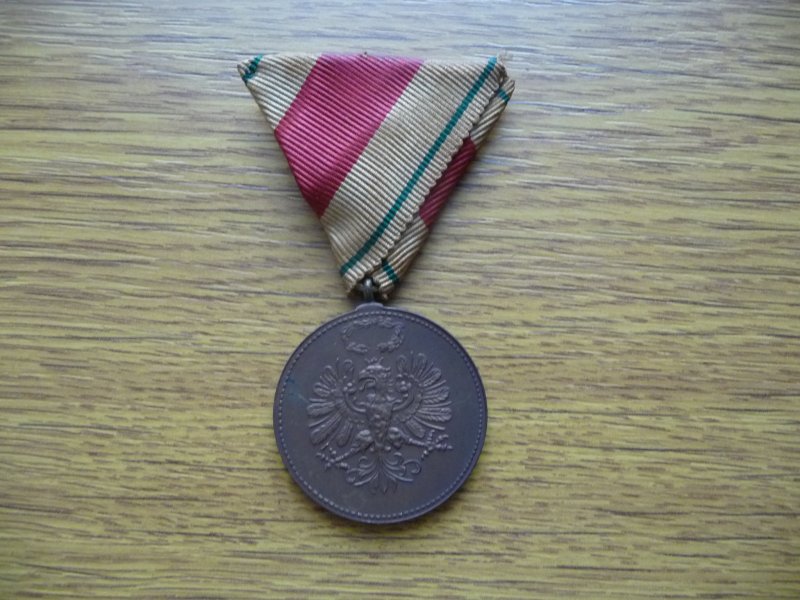 Tyrolská pamětní medaile na válku 1914-1918 - Kliknutím na obrázek zavřete