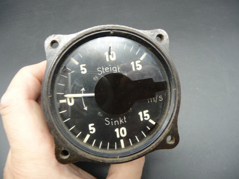 Luftwaffe palubní přístroj variometr Fl. 22384 - Kliknutím na obrázek zavřete