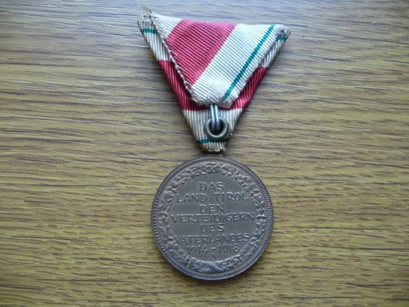 Tyrolská pamětní medaile na válku 1914-1918 - Kliknutím na obrázek zavřete