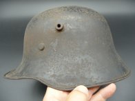 Německá vzácnější ranní helma M18 pro Feuerschutzpolizei Německá vzácnější ranní helma M18 pro Feuerschutzpolizei
