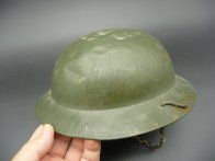 Americká nebo anglická dětská Brodie helma Americká nebo anglická dětská Brodie helma