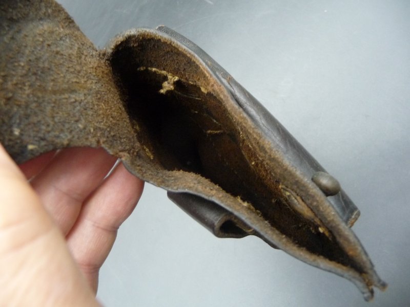 Pouzdro na Reichsrevolver - Kliknutím na obrázek zavřete