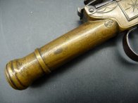 Křesadlová kapesní pistolka kolem roku 1800