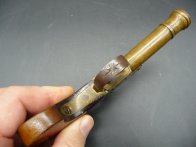 Křesadlová kapesní pistolka kolem roku 1800