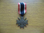 Německý bronzový záslužný kříž 1939 s meči - Prodáno