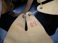 Německá helma M35 ET66 v poválečné úpravě