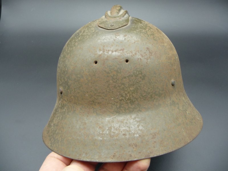 Vzácná vojenská čs.helma vz.28 - Kliknutím na obrázek zavřete